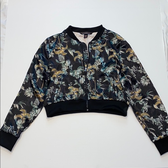 Victoria's Secret Jackets & Blazers - Victoria's Secret Sport Bomber Jacket Leaf Design